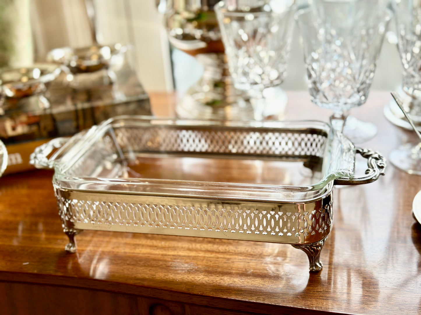 Vintage Anchor Hocking Serving Dish & Silverplate Holder