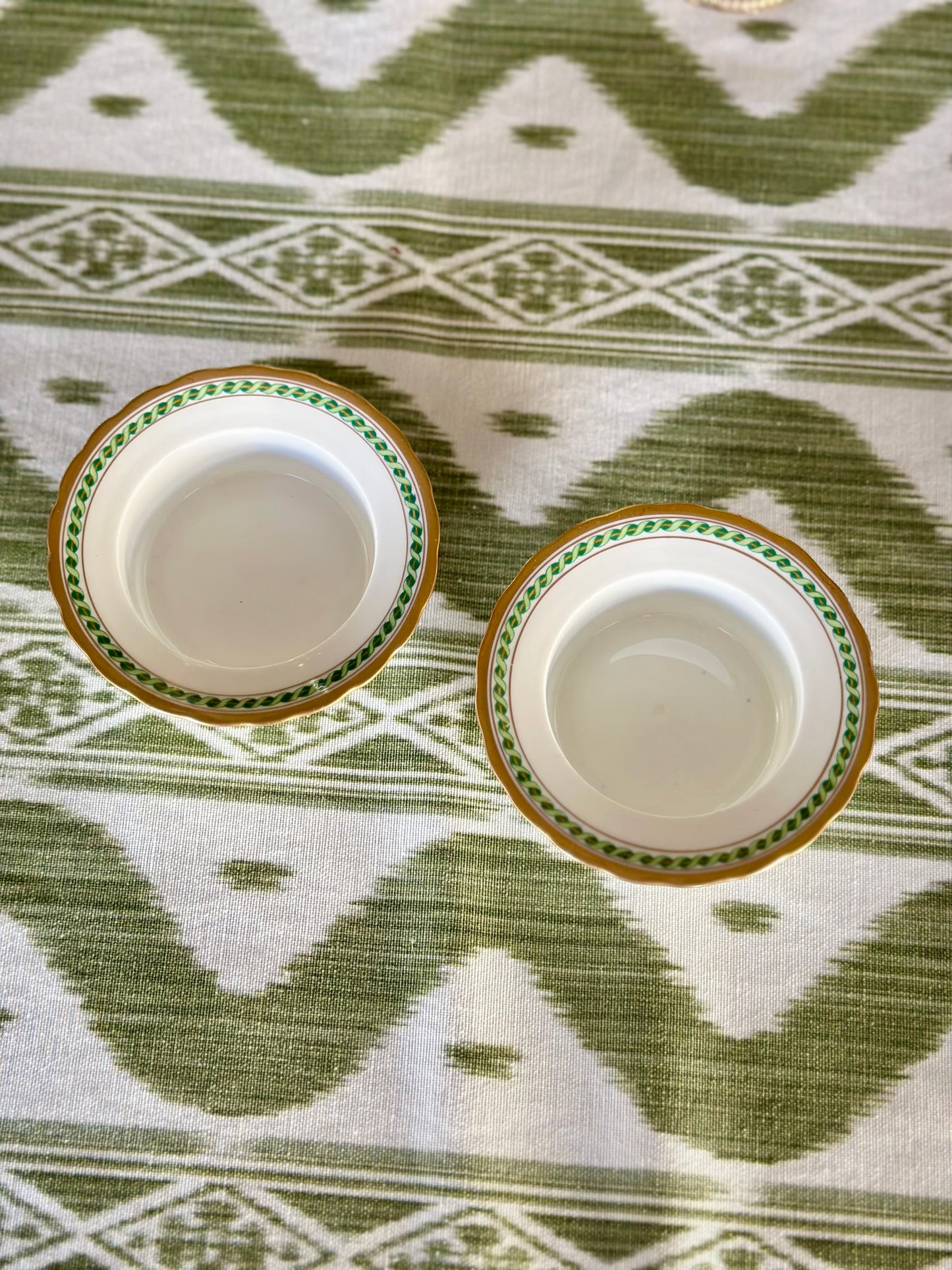 English Porcelain Fingertip Bowls (Set of 2)
