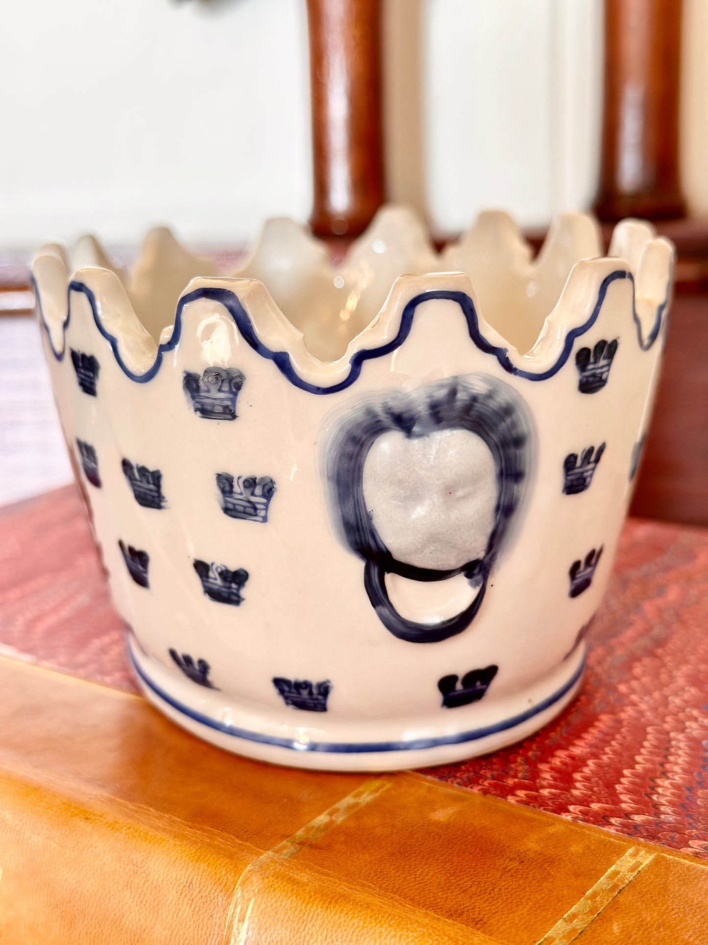 Swedish Gustavian Coat of Arms Porcelain Jardinière