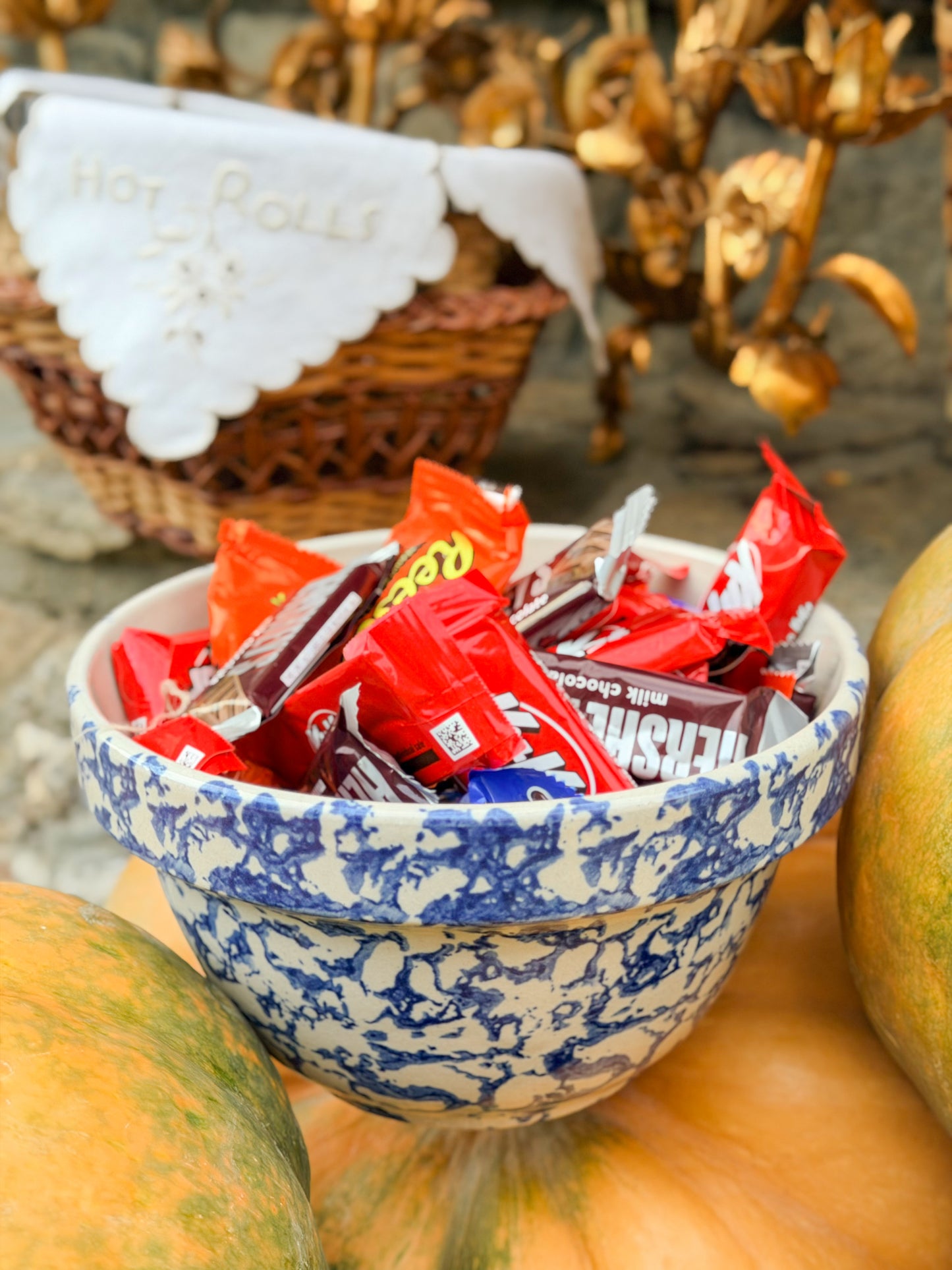 Small Roseville Spongeware Mixing Bowl