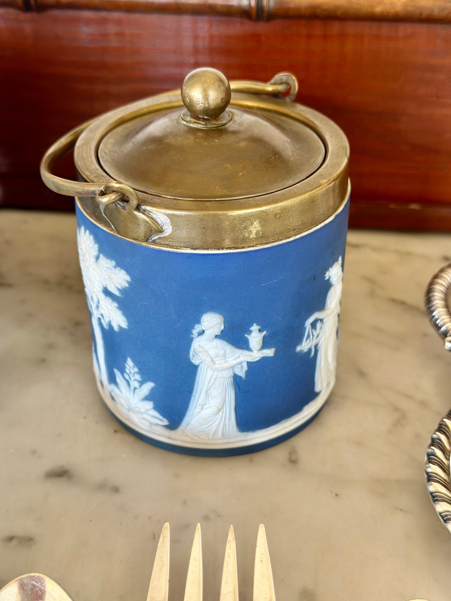 Wedgwood Style Tea Tin