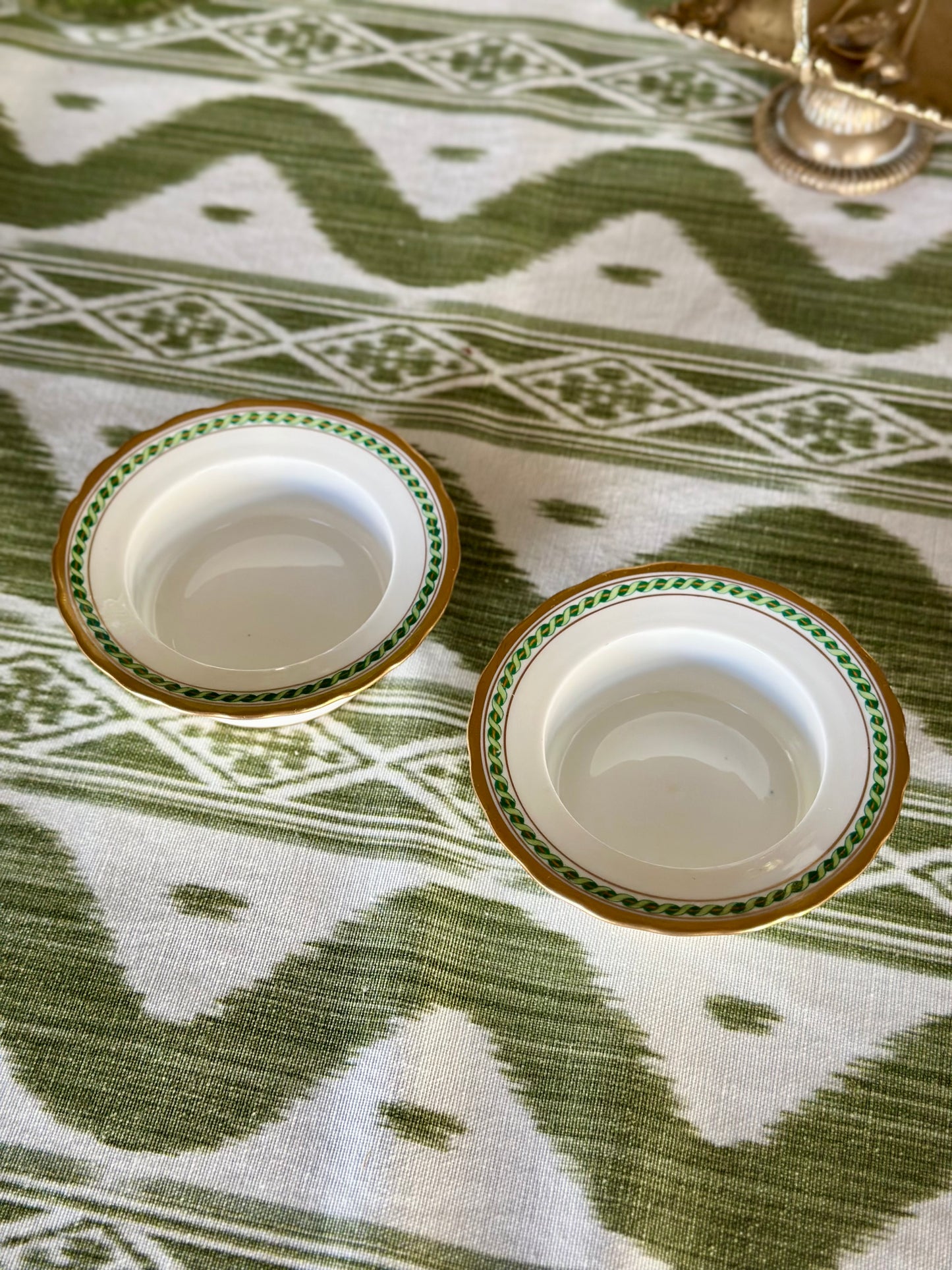 English Porcelain Fingertip Bowls (Set of 2)