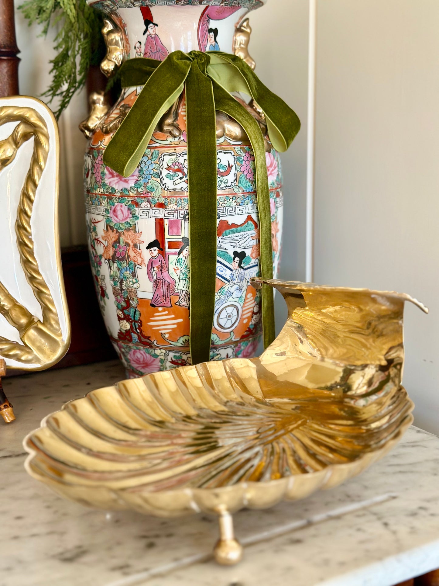 Brass Footed Clamshell Catchall