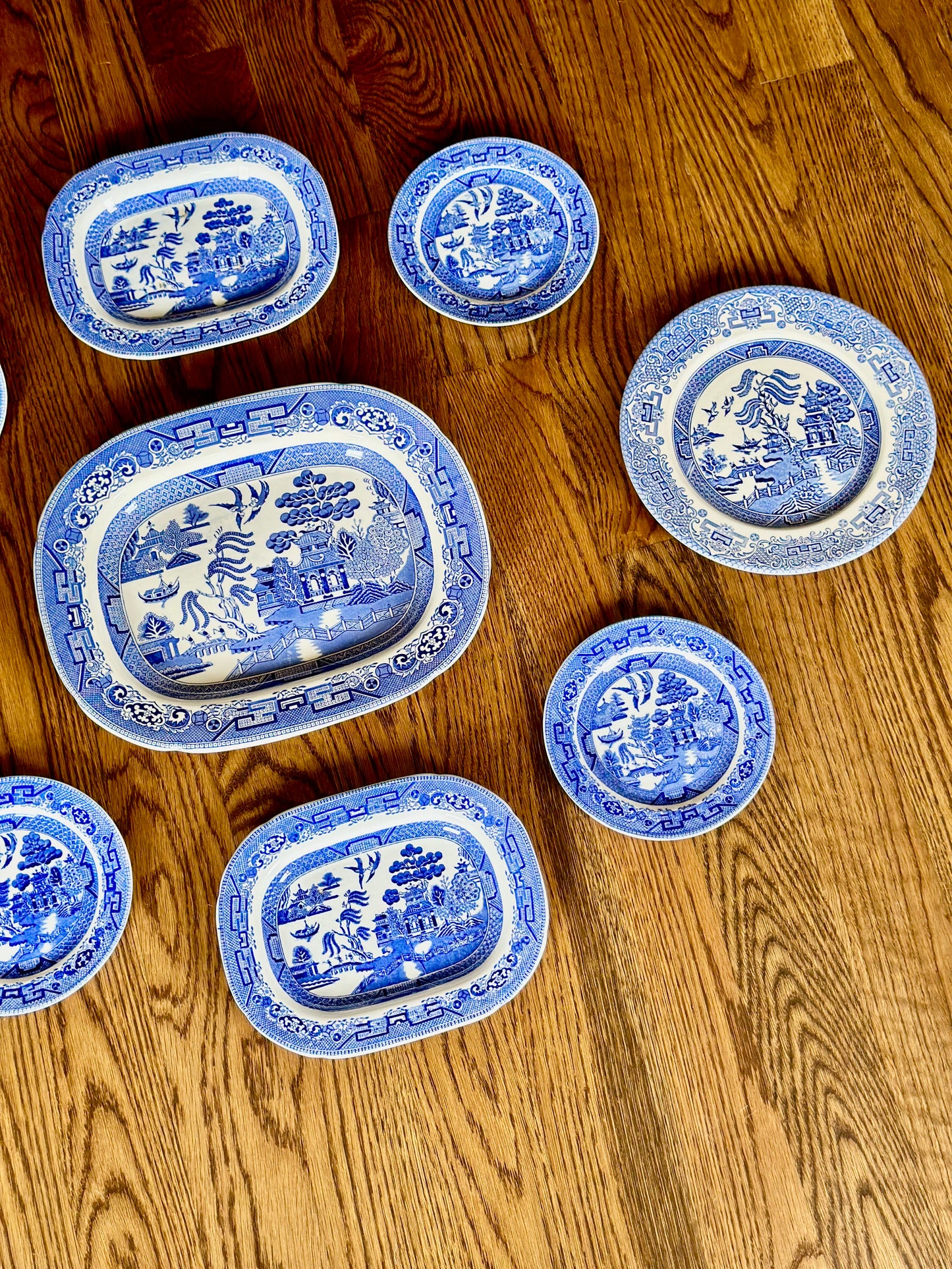 Blue Willow 9-Piece Set