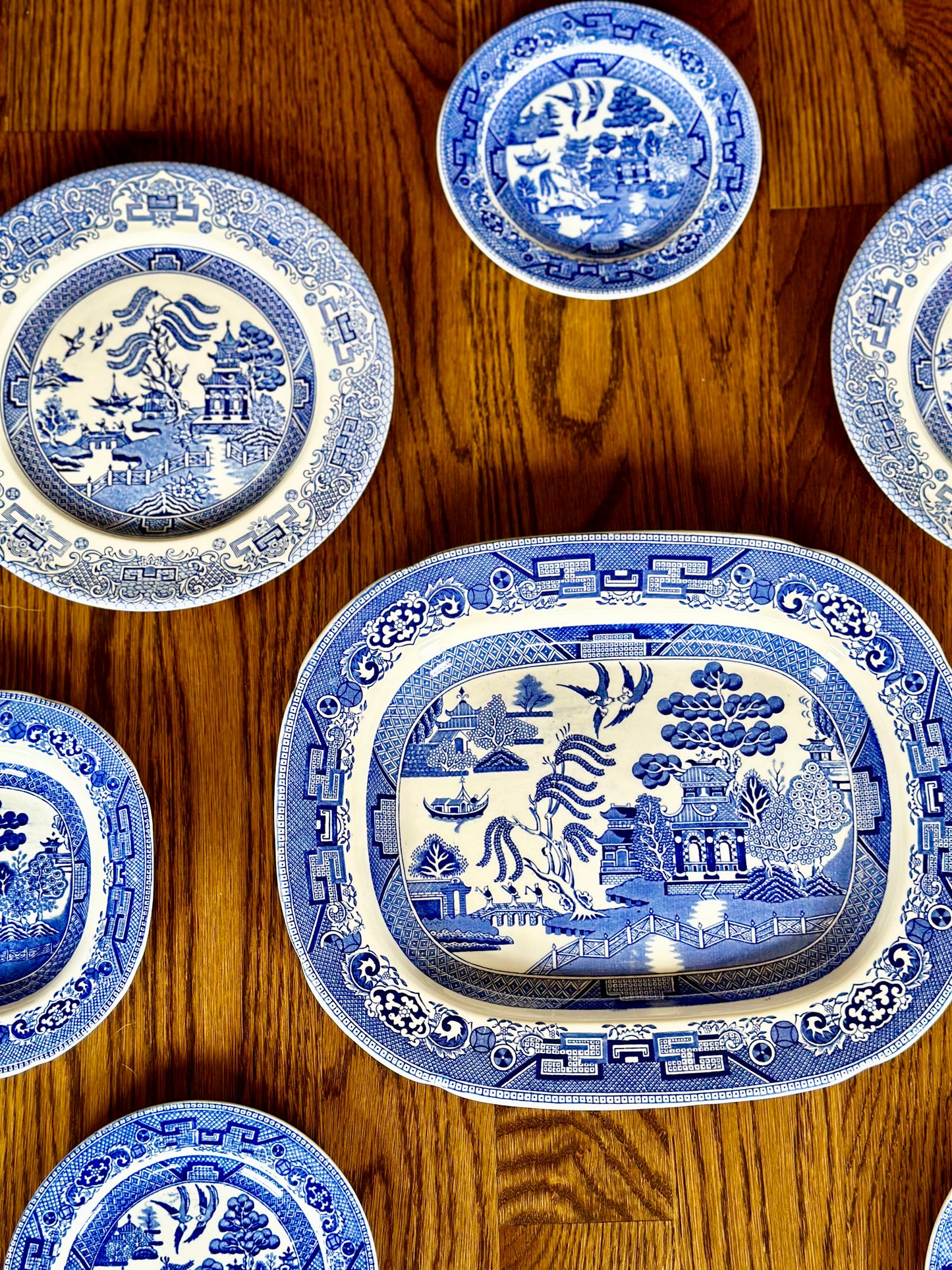 Blue Willow 9-Piece Set