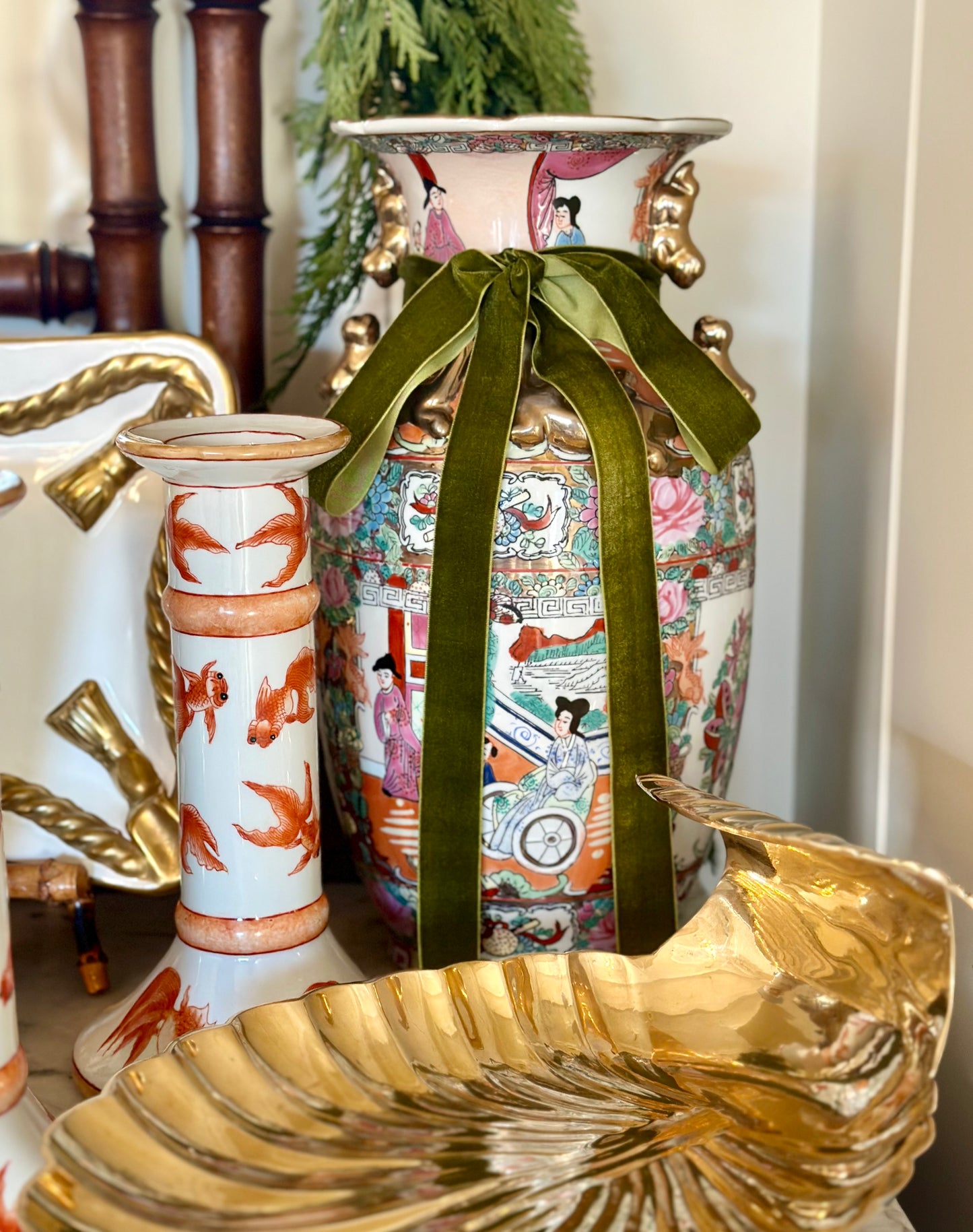 Vintage Rose Medallion Vase