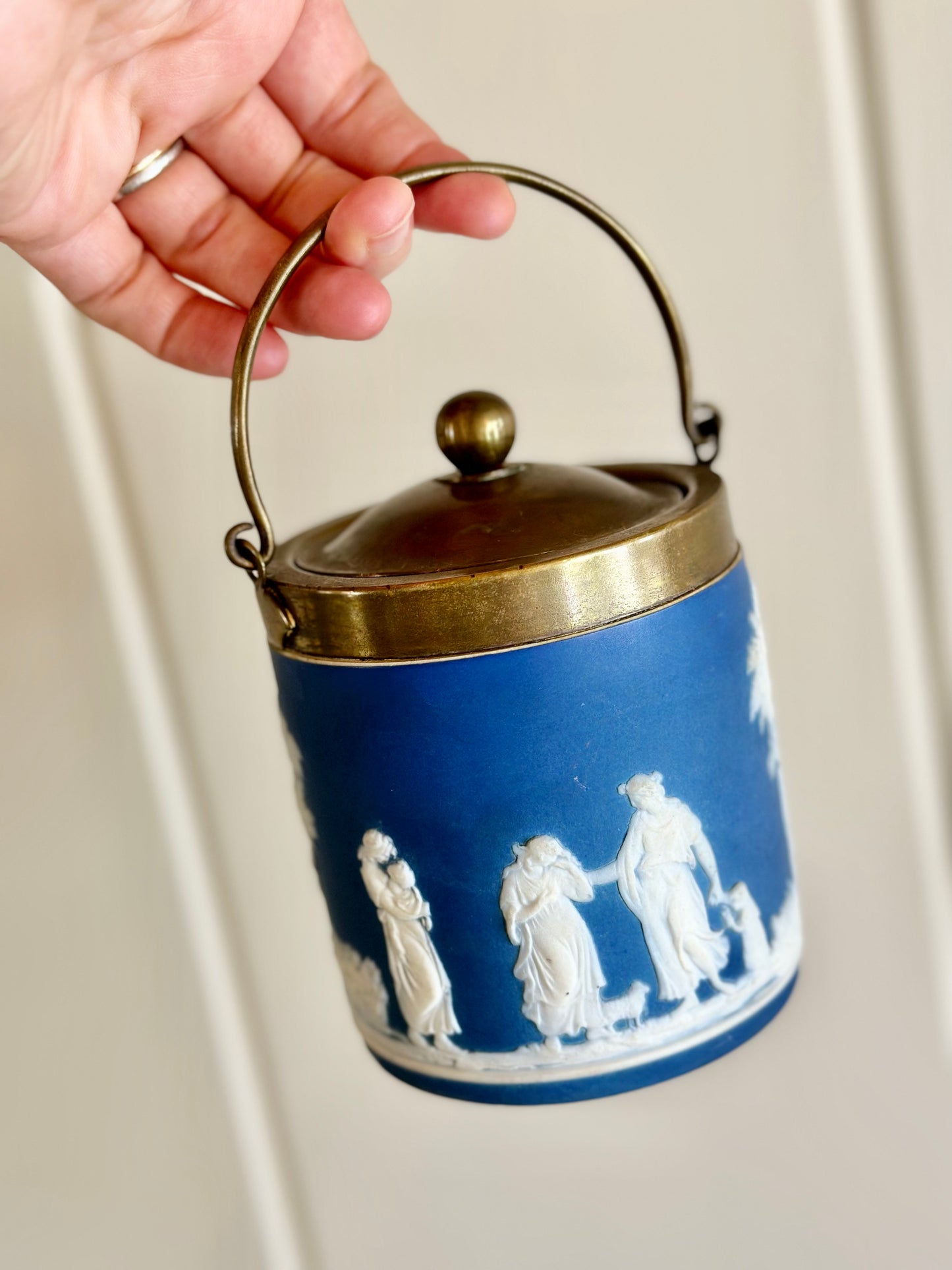 Wedgwood Style Tea Tin