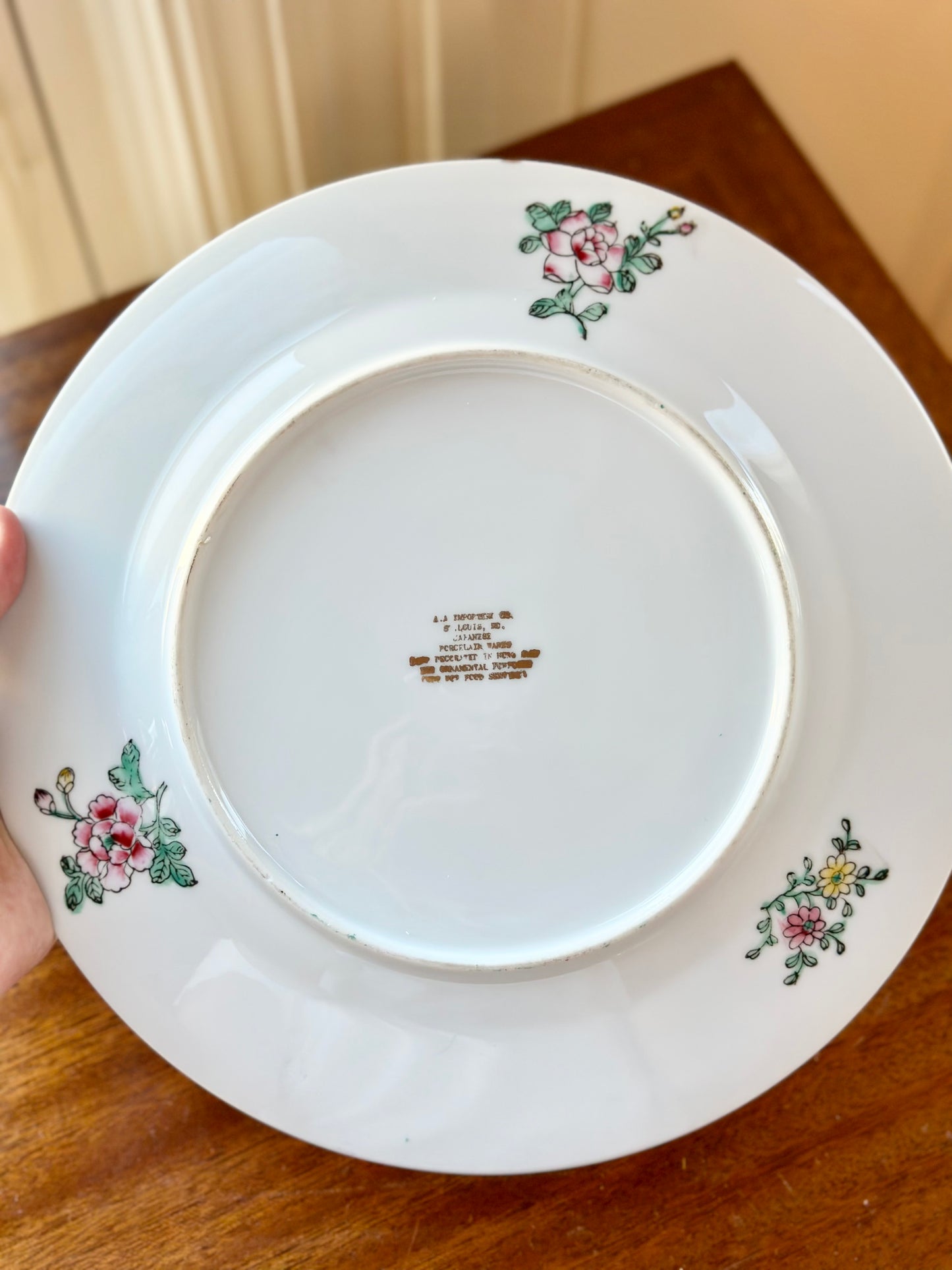 Famille Rose Medallion Plate (10”)