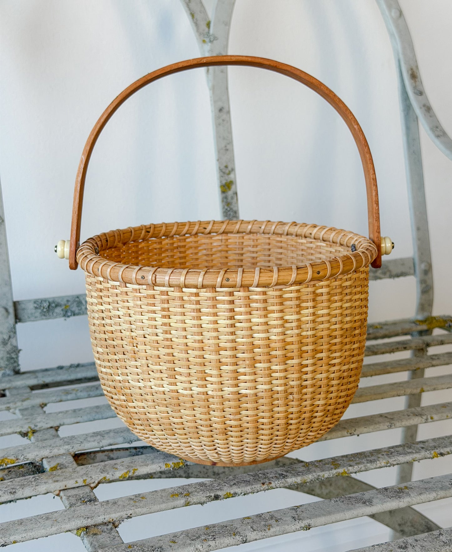 Nantucket-Style Swing Handle Basket