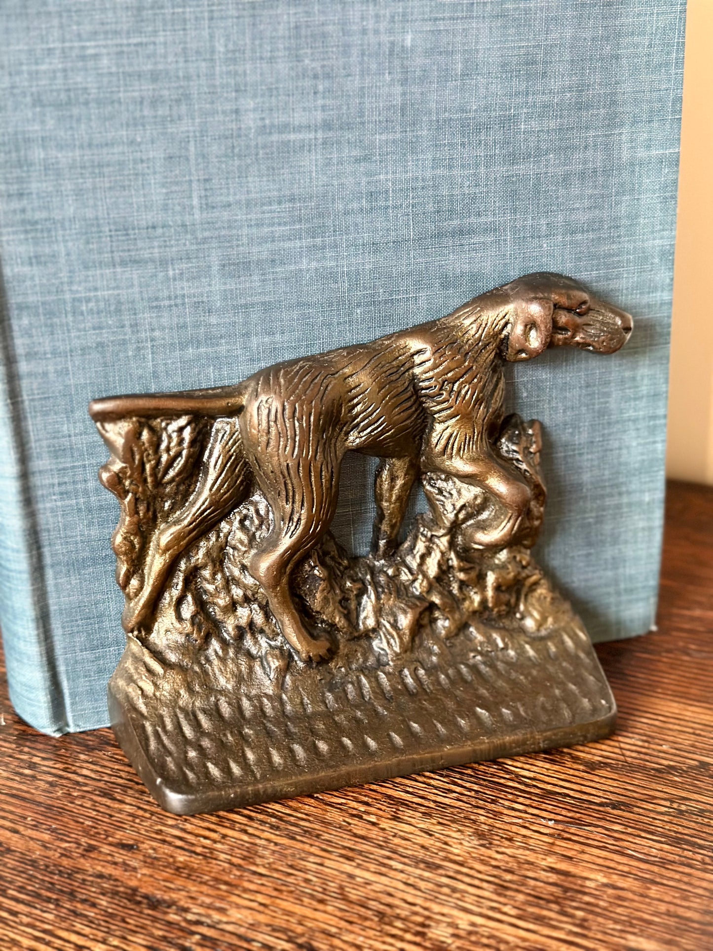 Bronze Cast Iron Pointer Bookends (Set of 2)