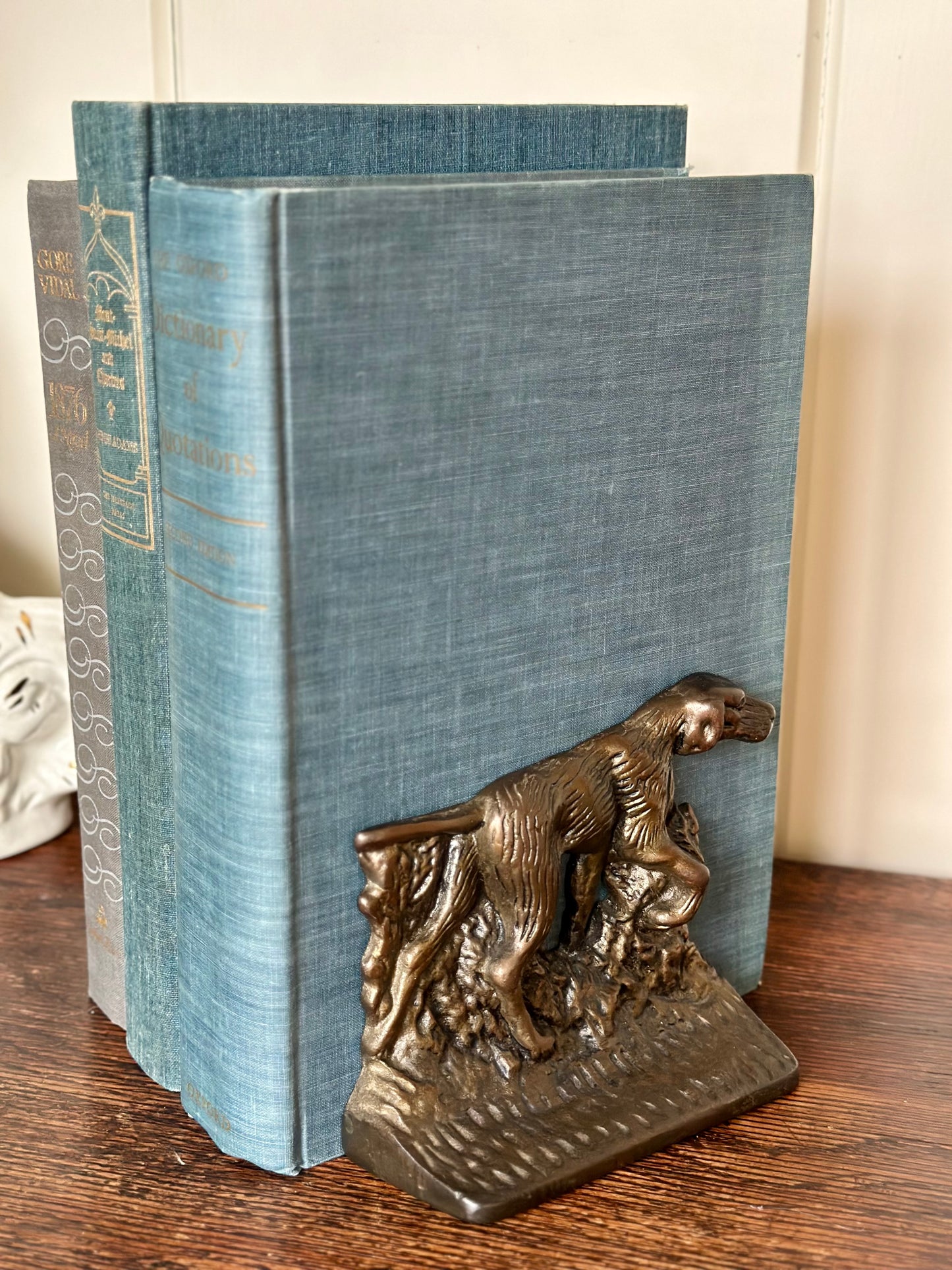 Bronze Cast Iron Pointer Bookends (Set of 2)