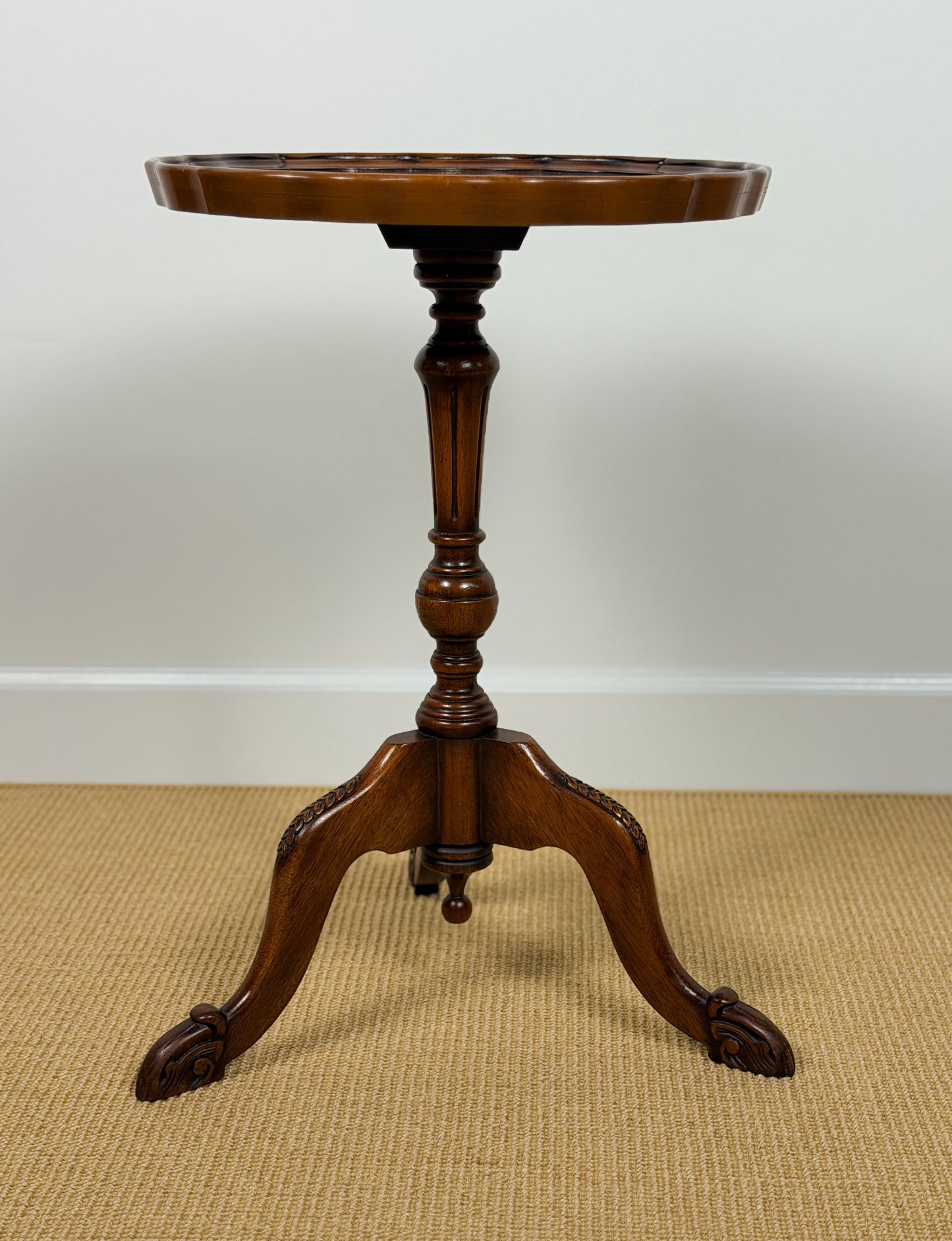 Edwardian Carved Walnut Pedestal Table with Scalloped Top