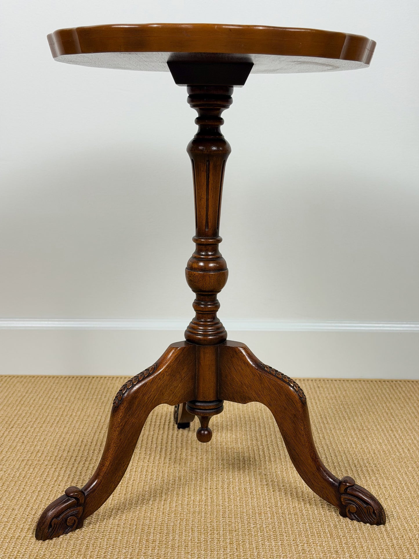 Edwardian Carved Walnut Pedestal Table with Scalloped Top