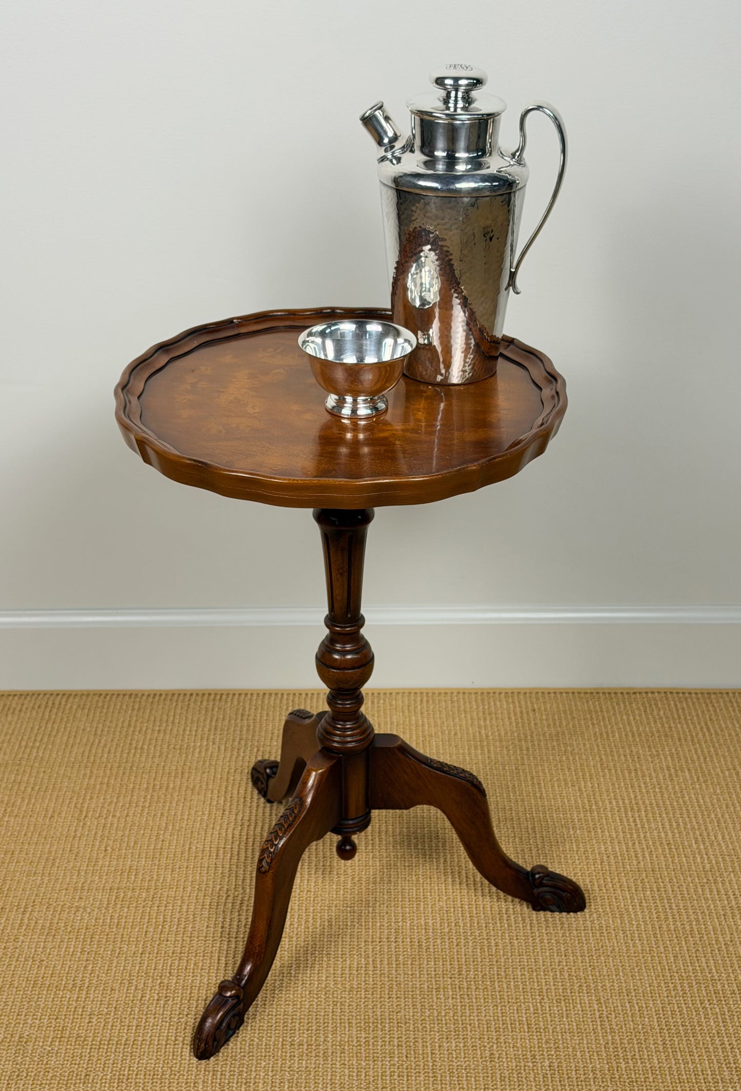 Edwardian Carved Walnut Pedestal Table with Scalloped Top