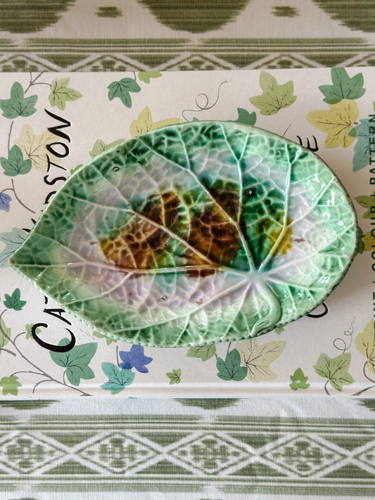 Majolica Leaf Plate