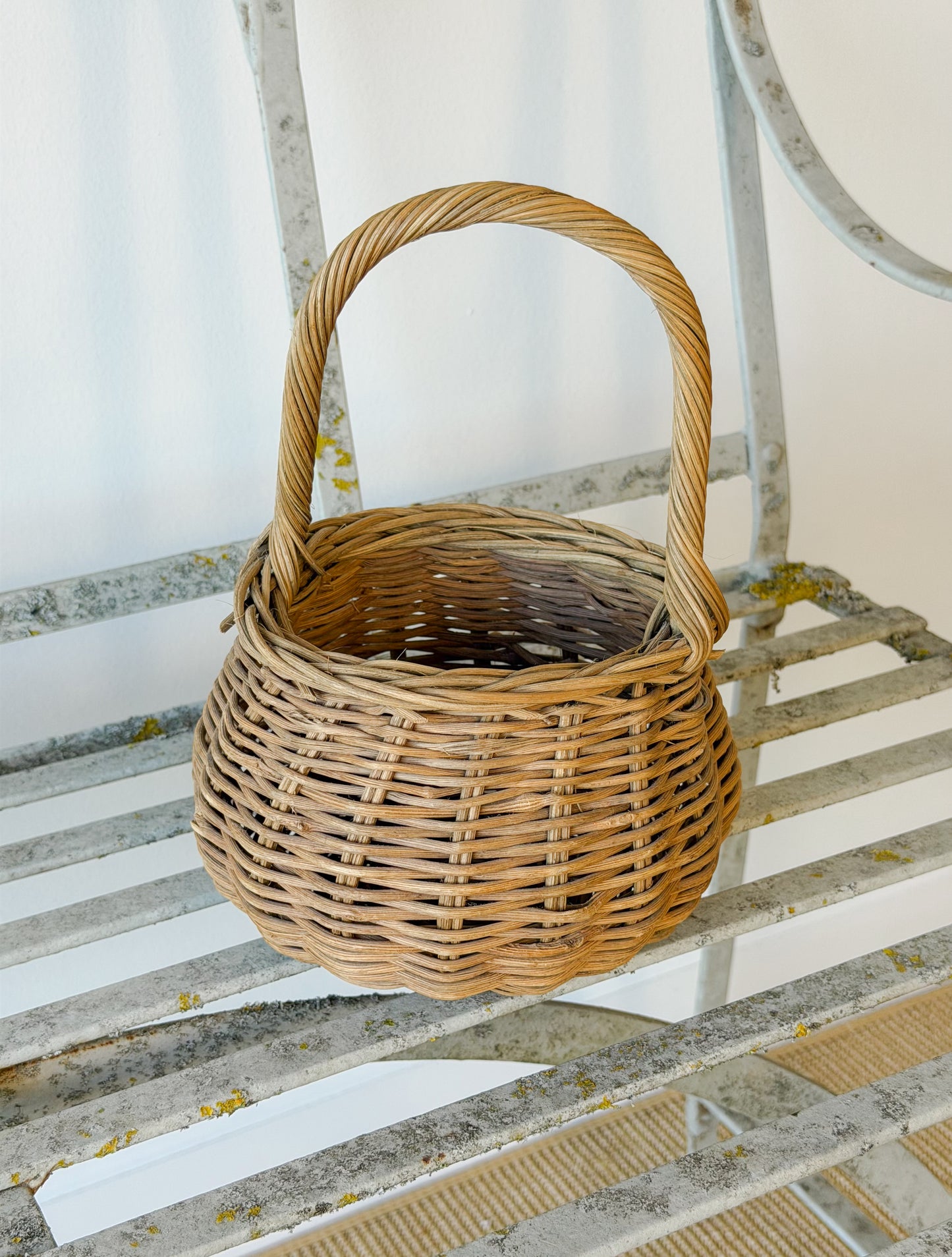 Petite Vintage Woven Rattan Basket (Lighter Brown)