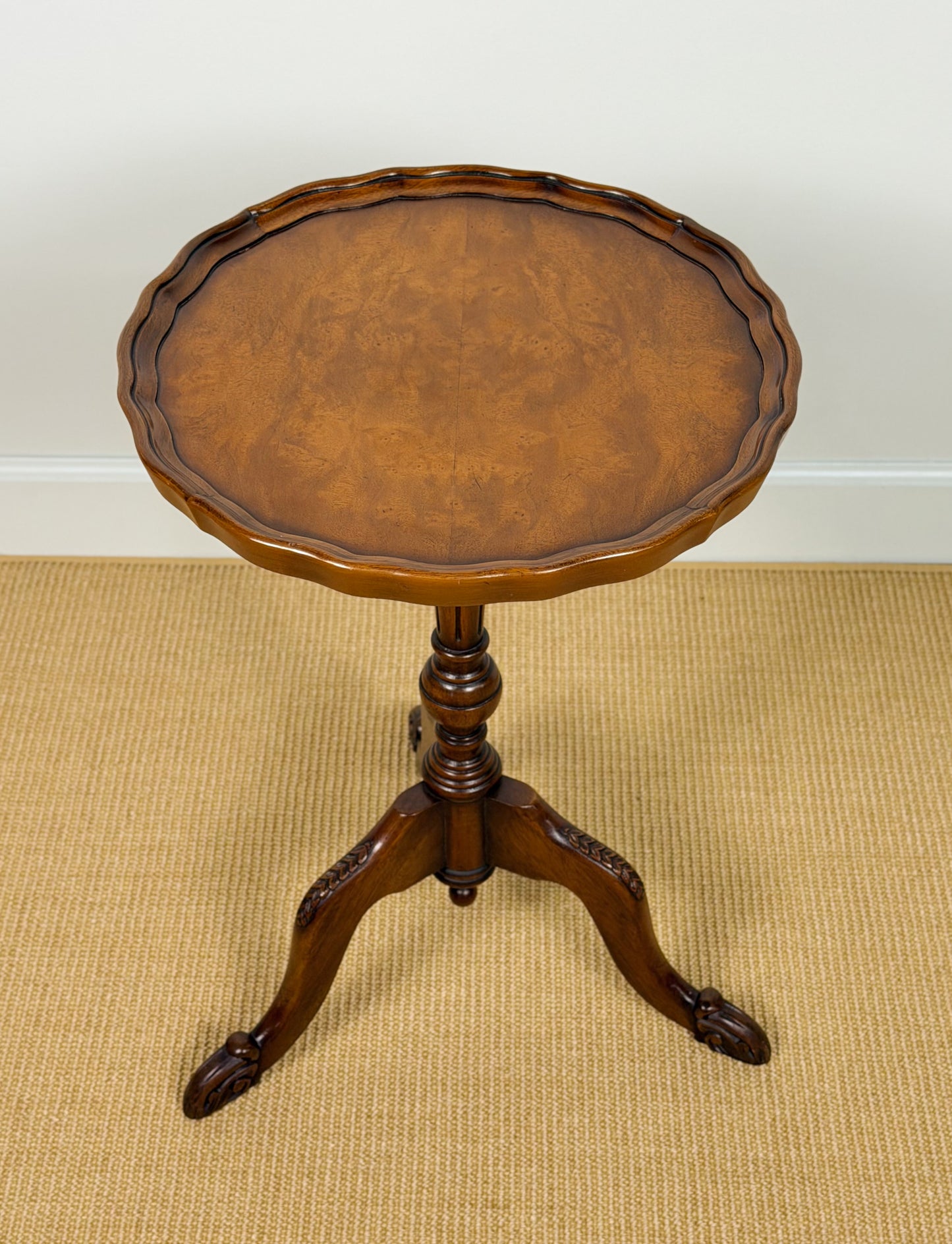 Edwardian Carved Walnut Pedestal Table with Scalloped Top